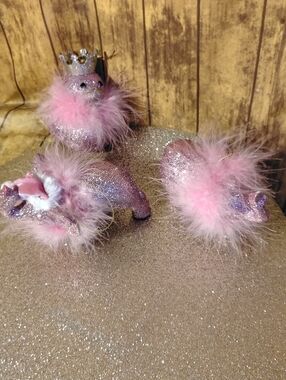Pink Glitter Animal Trio with Feathers Ortaments!